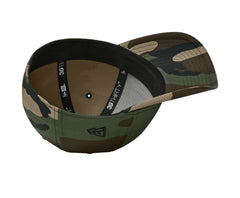 New Era Headwear New Era - 39THIRTY Structured Stretch Cotton Cap (Flag Logo)