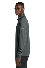Nike Layering Nike - Men's Essential 1/2-Zip Cover-Up